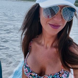 Meet your Posher, Brandy